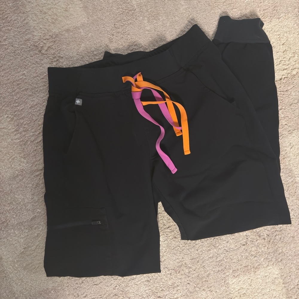 Figs women's Black/Sorbet Zamora™ - Jogger Scrub Pants - size small